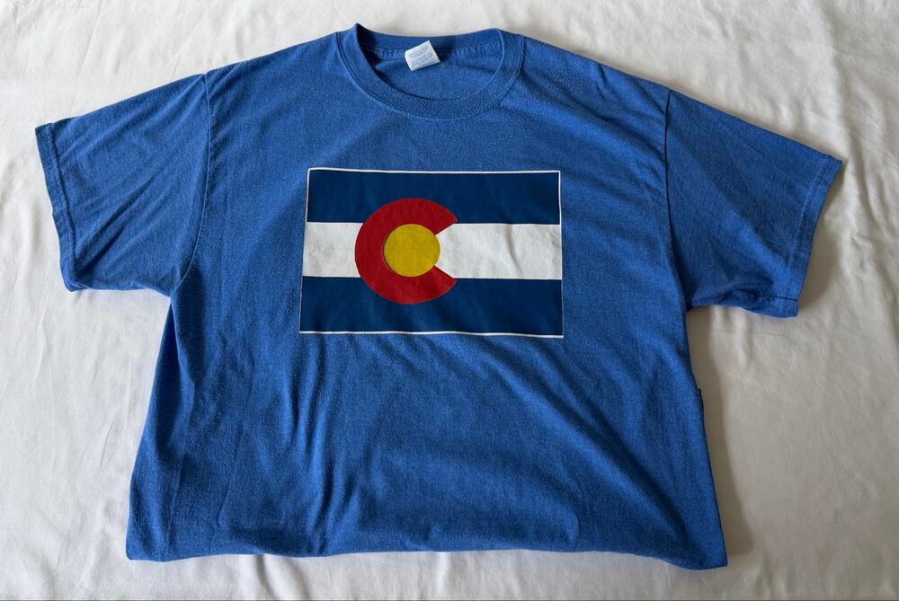 Port & Company Colorado Flag Short Sleeve T-Shirt Men’s Size Large